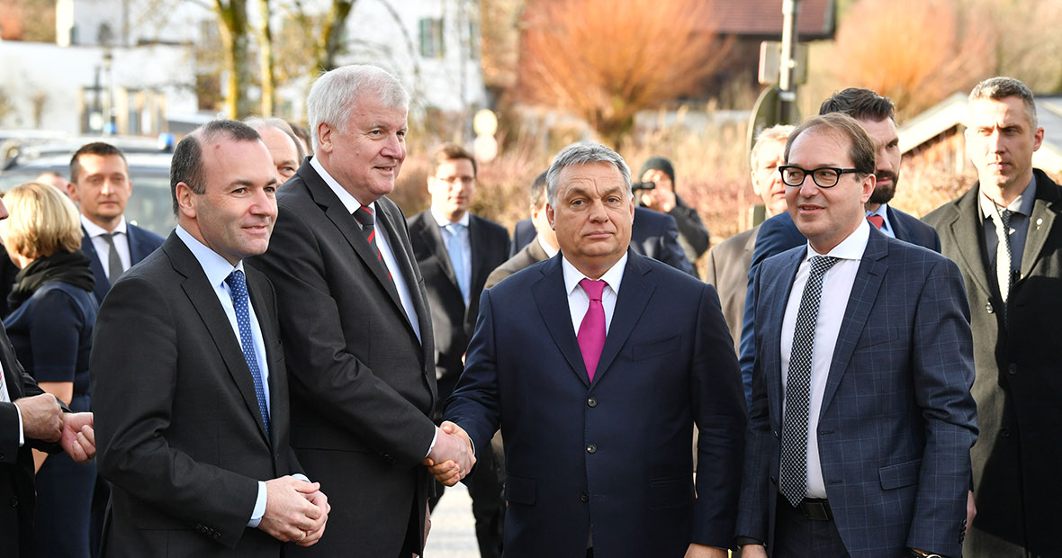 Alexander Dobrindt begrüßt Viktor Orban