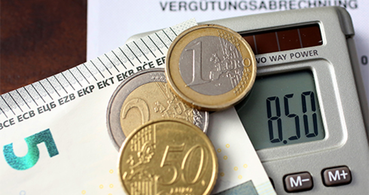 Überbordende Bürokratie und Rechtsunsicherheit – CSU-Landesgruppenchefin Gerda Hasselfeldt äußert sich zu den ersten 100 Tagen Mindestlohn. Überbordende Bürokratie und Rechtsunsicherheit – CSU-Landesgruppenchefin Gerda Hasselfeldt äußert sich zu den ersten 100 Tagen Mindestlohn.