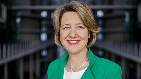 Dr. Anja Weisgerber