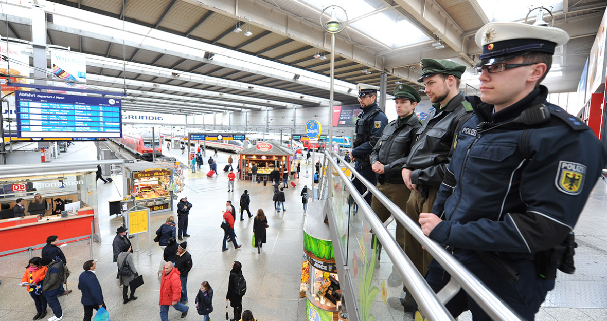 Polizeistreife im Münchner Hauptbahnhof