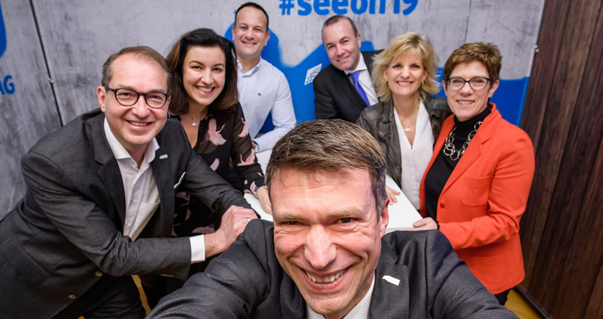 Selfie mit Alexander Dobrindt, Dorothee Bär, Leo Varadkar, Manfred Weber, Daniela Ludwig, Annegret Kramp-Karrenbauer, Stefan Müller