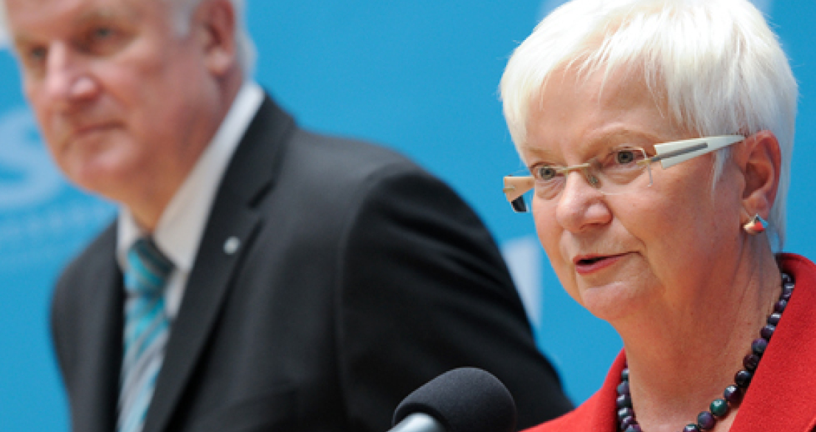 Gerda Hasselfeldt und Horst Seehofer im Gespräch mit Journalisten