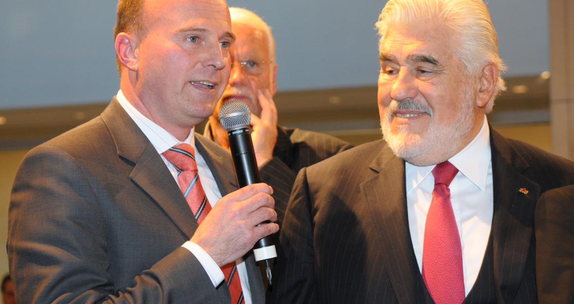 Erster Kultursalon: Hartmut Koschyk im Gespräch mit Mario Adorf Erster Kultursalon: Hartmut Koschyk im Gespräch mit Mario Adorf