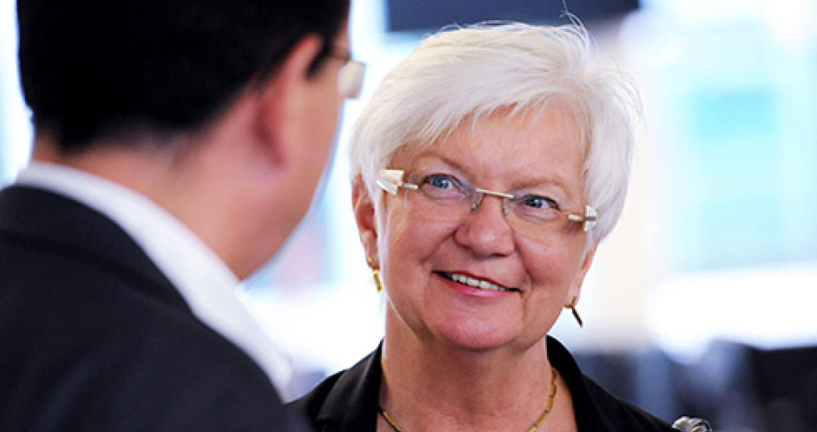 Die CSU-Landesgruppenvorsitzende Gerda Hasselfeldt äußert sich zur aktuellen Debatte um Belastungen der Wirtschaft. Die CSU-Landesgruppenvorsitzende Gerda Hasselfeldt äußert sich zur aktuellen Debatte um Belastungen der Wirtschaft._490x275