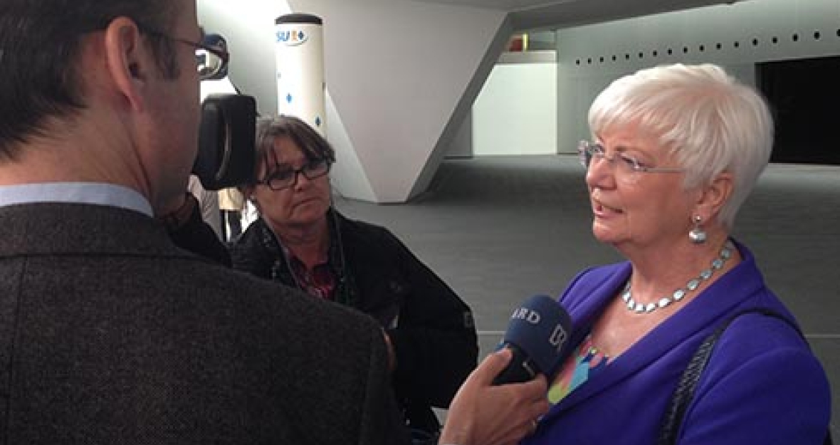 Gerda Hasselfeldt im Interview beim kleinen Parteitag in Nürnberg_490x275