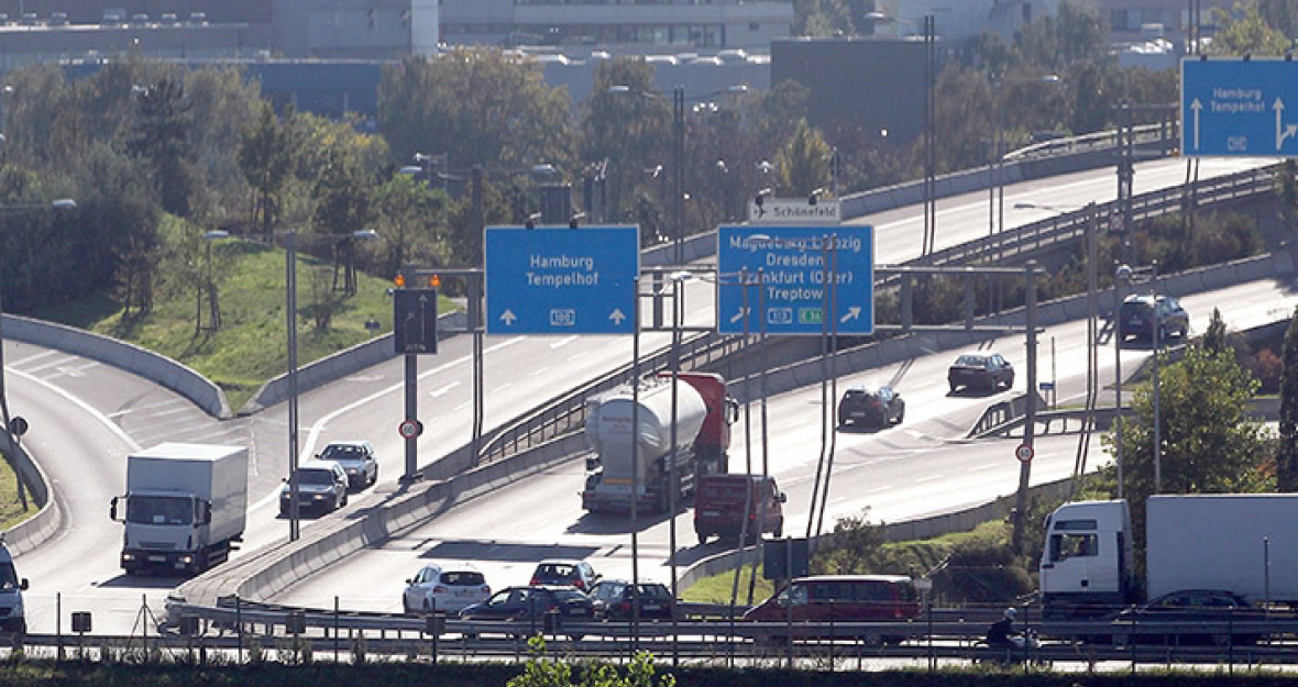 Straßenverkehr: PKW-Maut ist eine Frage der Gerechtigkeit Straßenverkehr: PKW-Maut ist eine Frage der Gerechtigkeit_490x275