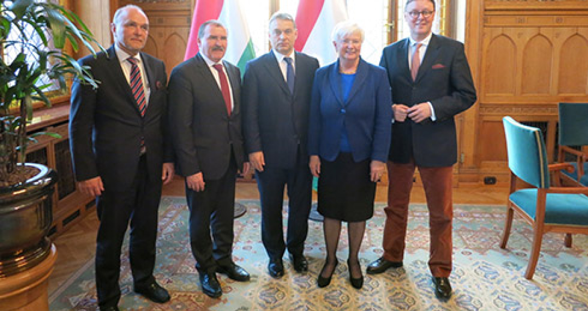 Gerda Hasselfeldt und Max Straubinger zu Besuch bei Victor Orban in Ungarn