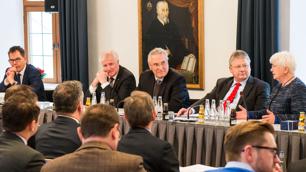 CSU-Landesgruppe im Gespräche mit Bruno Kahl, Präsident des Bundesnachrichtendienstes und Joachim Herrmann, bayerischer Innenminister