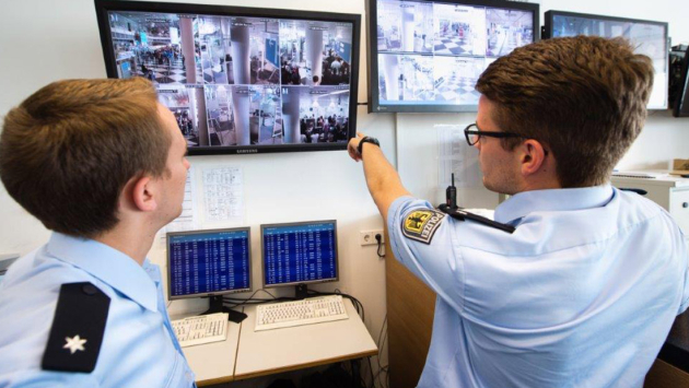 Polizei am Münchner Flughafen