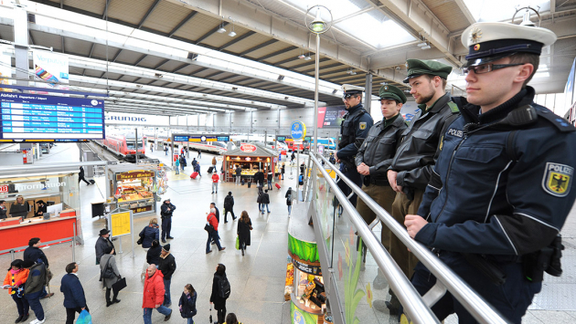Polizeistreife im Münchner Hauptbahnhof