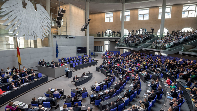 Plenarsitzung des Deutschen Bundestages im Reichstagsgebäude