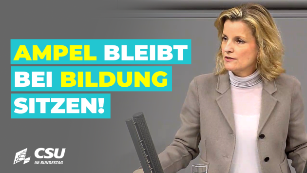 Daniela Ludwig am Rednerpult im Plenum des Deutschen Bundestages