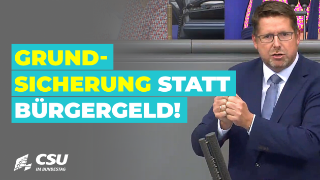 Stephan Stracke am Rednerpult im Plenum des Deutschen Bundestages