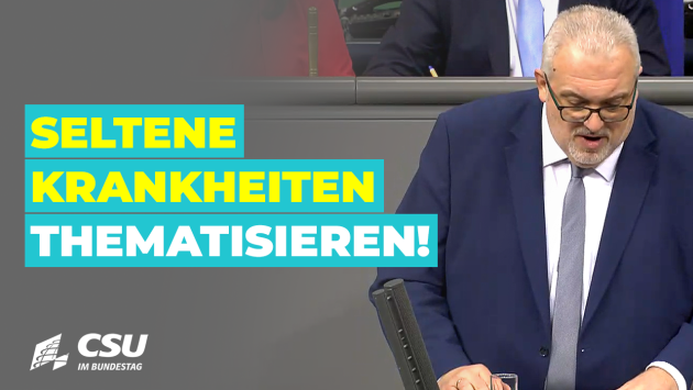 Erich Irlstorfer am Rednerpult im Plenum des Deutschen Bundestages