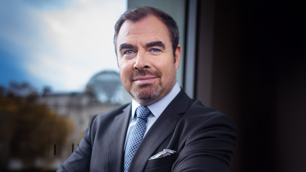 Florian Hahn Florian Hahn