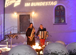 Musikalische Begleitung auf dem Rauhnachtsmarkt in Kloster Seeon