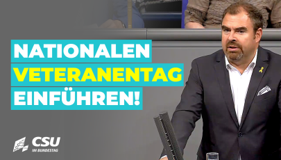 Florian Hahn am Rednerpult im Plenum des Deutschen Bundestages