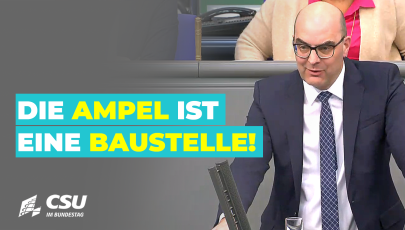 Michael Kießling am Rednerpult im Plenum des Deutschen Bundestages