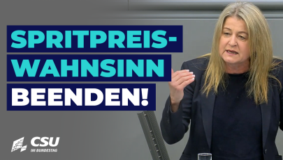 Mechthilde Wittmann am Rednerpult im Plenum des Deutschen Bundestages